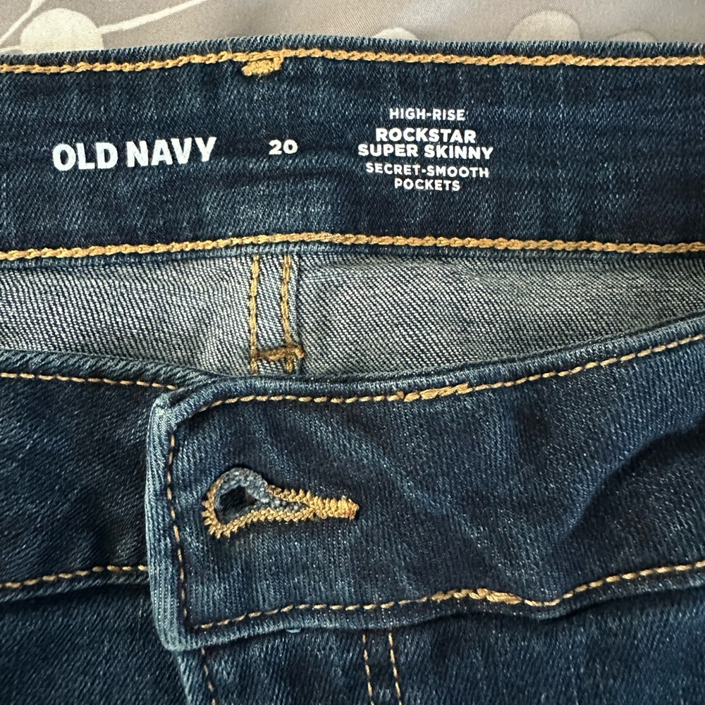 NWT Old Navy Size 20 High Rise Rockstar Super Skinny Jeans